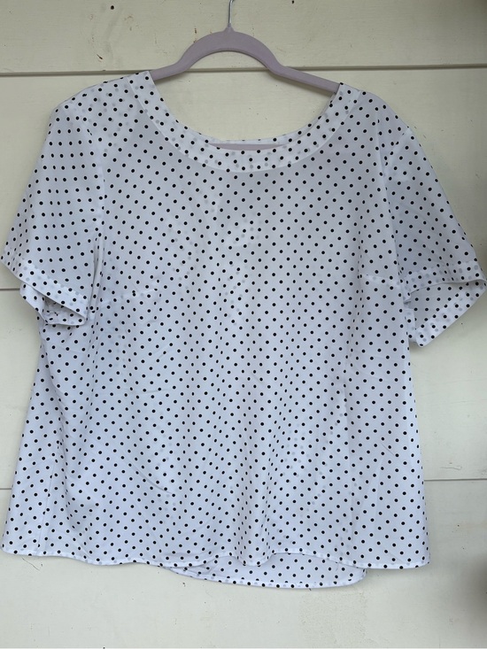 Liz Baker Tops - Liz Baker White Short Sleeve Top with Black Polka Dots